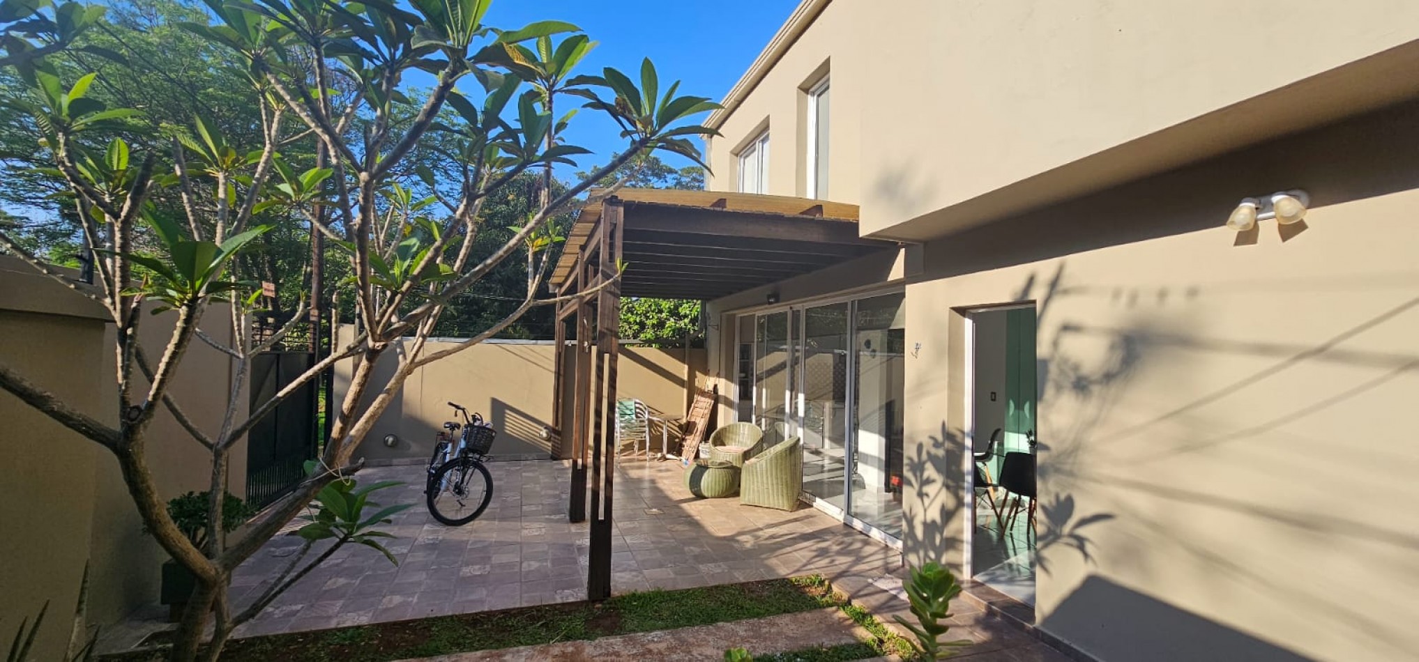 BELLO DUPLEX A 150 MTS. DE AV. URQUIZA. POSADAS. MISIONES