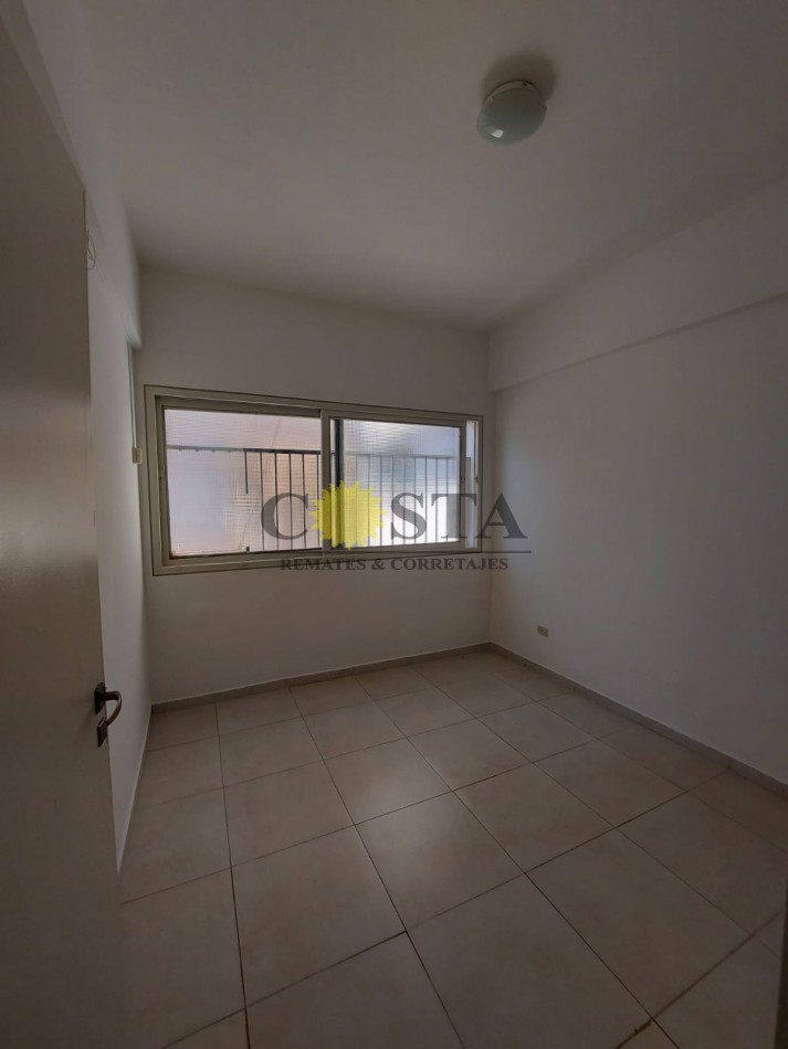 DEPARTAMENTO, DE 2 DORMITORIOS S/COCHERA. MICROCENTRO, S/CALLE BOLIVAR. VENTA. POSADAS, MISIONES.