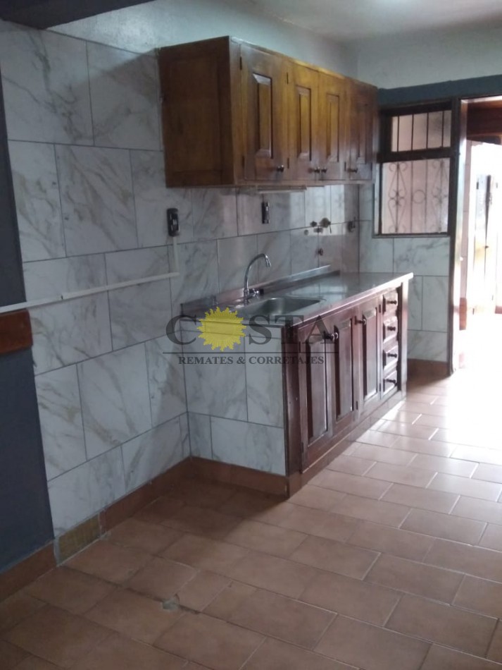 DUPLEX AMPLIADO, DE 3 DORMITORIOS EN ESQUINA. POSADAS. MISIONES. VENTA. 