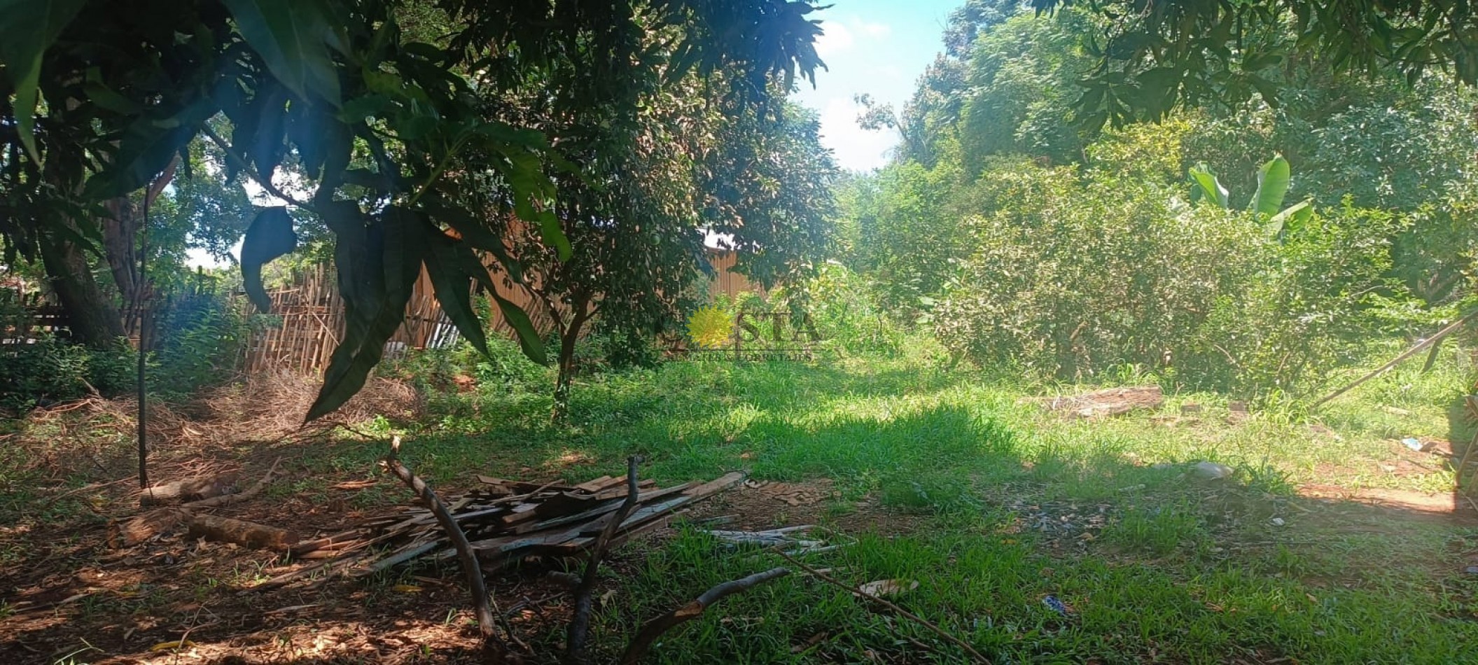 AMPLIO TERRENO C/ACCESO POR 2 CALLES EN B° AEROCLUB. VENTA. POSADAS. MISIONES