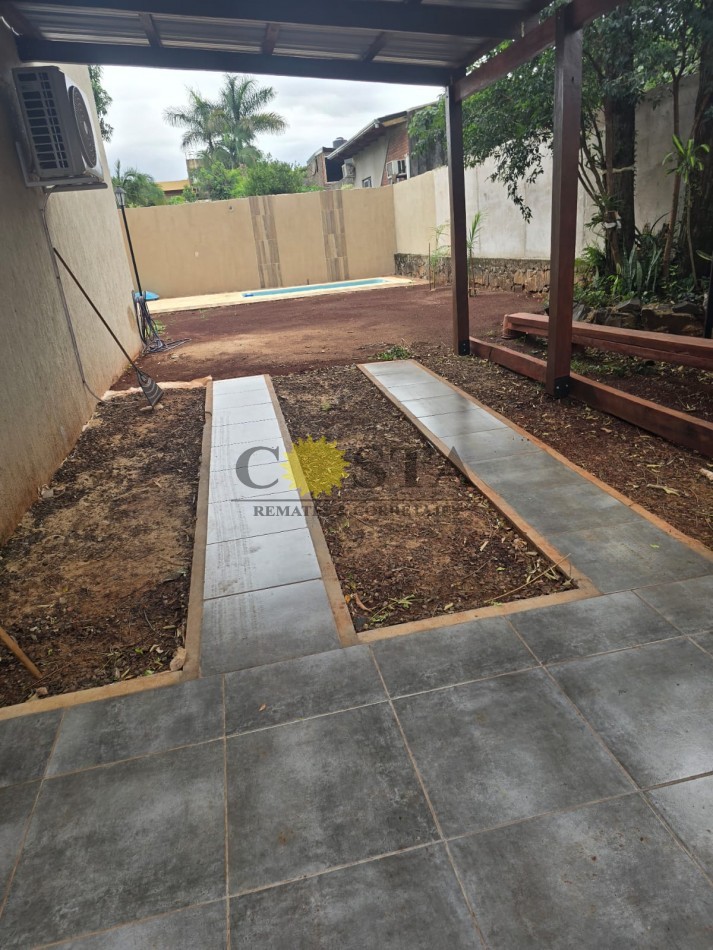 BELLO CHALET DE 3 DORMITORIOS, EN JARDIN AMERICA. MISIONES