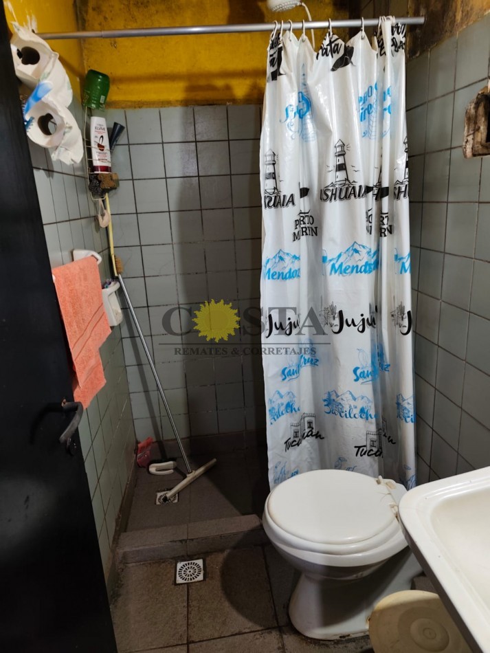 CASA DE 2 DORMITORIOS Y COCHERA A 250,00 MTS. DE COSTANERA. POSADAS. MISIONES