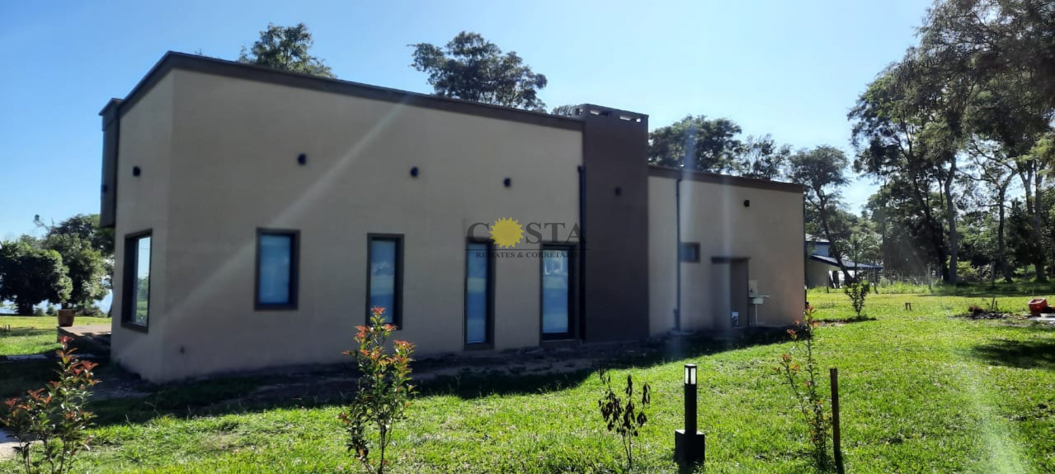 MAGNIFICA CASA A 50 MTS. DE PLAYA. VENTA. SANTA TECLA. ITUZAINGO. CORRIENTES