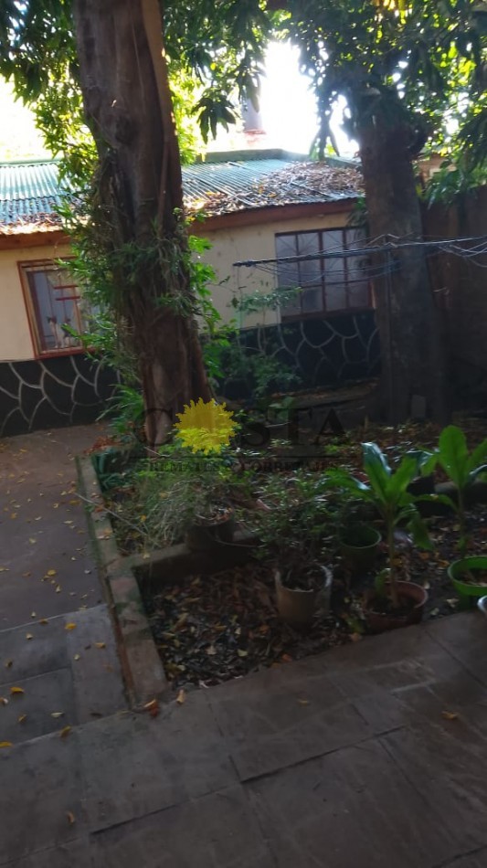 AMPLIA CASA CON DEPARTAMENTO INDEPENDIENTE EN EL CENTRO DE POSADAS, MISIONES