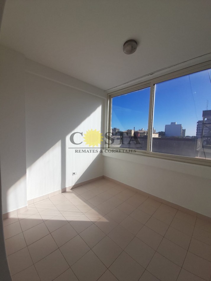 SEMIPISO MICROCENTRICO, S/BOLIVAR. VENTA. POSADAS, MISIONES.
