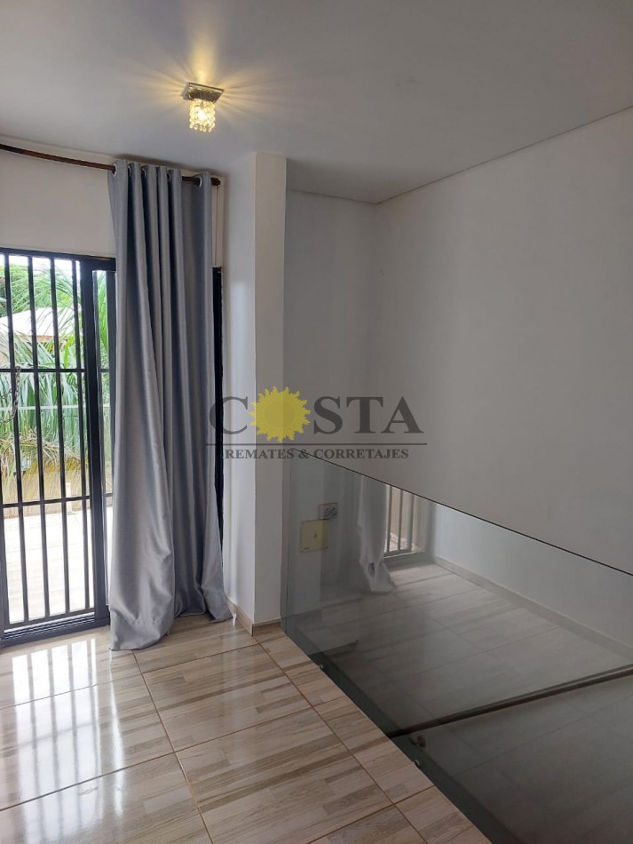 BELLO CHALET DE 3 DORMITORIOS, EN JARDIN AMERICA. MISIONES