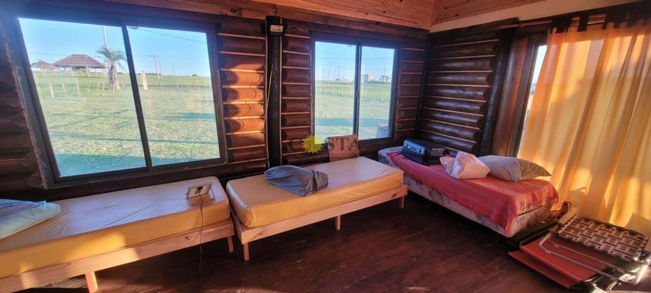 CABAÑA FRENTE A PLAYA EN PUERTO MBIGUA. ITUZAINGO. CORRIENTES