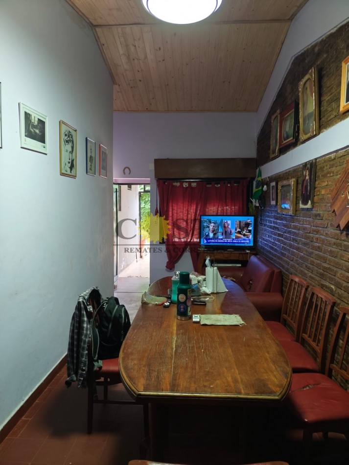 CASA DE 2 DORMITORIOS Y COCHERA A 250,00 MTS. DE COSTANERA. POSADAS. MISIONES