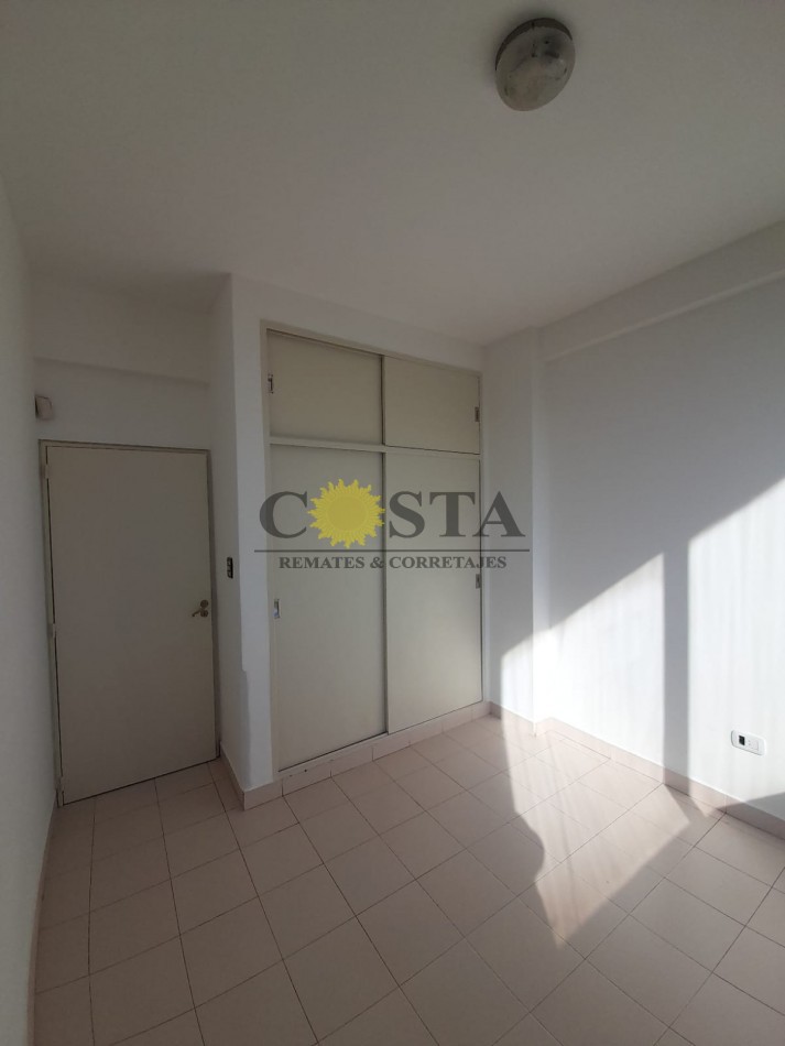 SEMIPISO MICROCENTRICO, S/BOLIVAR. VENTA. POSADAS, MISIONES.