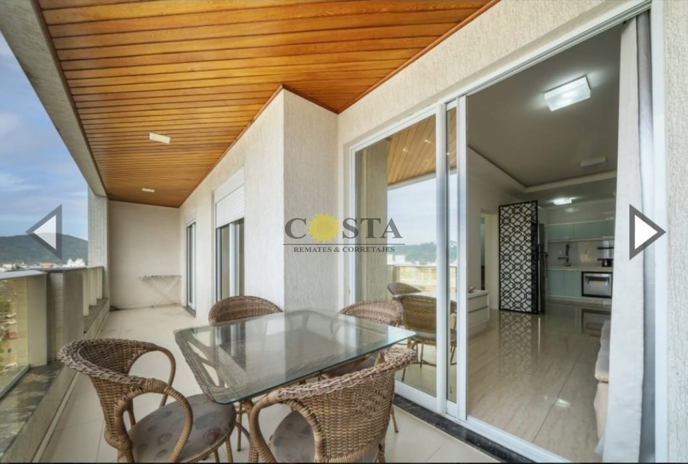 HERMOSO DEPARTAMENTO A 80 MTS. DEL MAR. BOMBAS. SANTA CATARINA. BRASIL