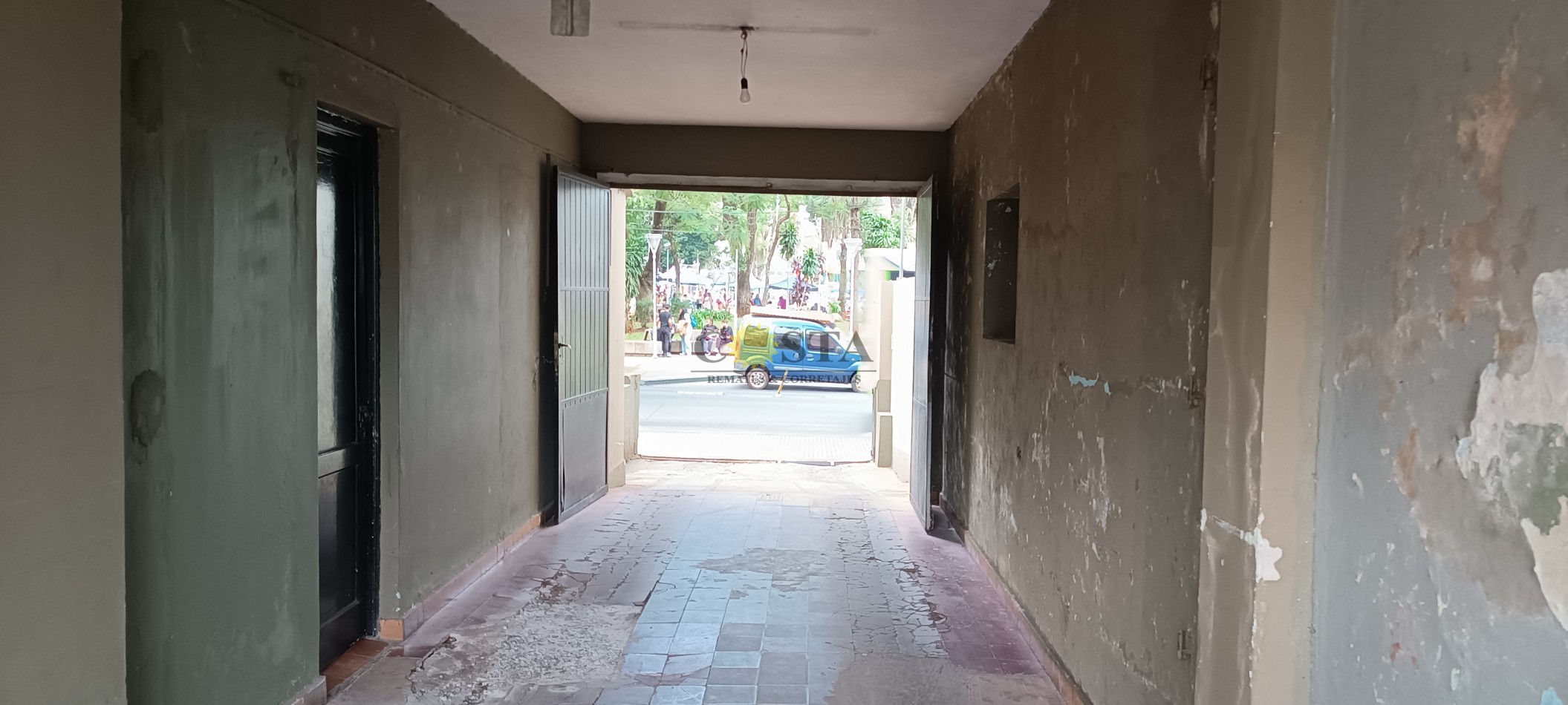 ANTIGUO CHALET A RECICLAR FRENTE A LA PLAZA SAN MARTIN. POSADAS, MISIONES. VENTA