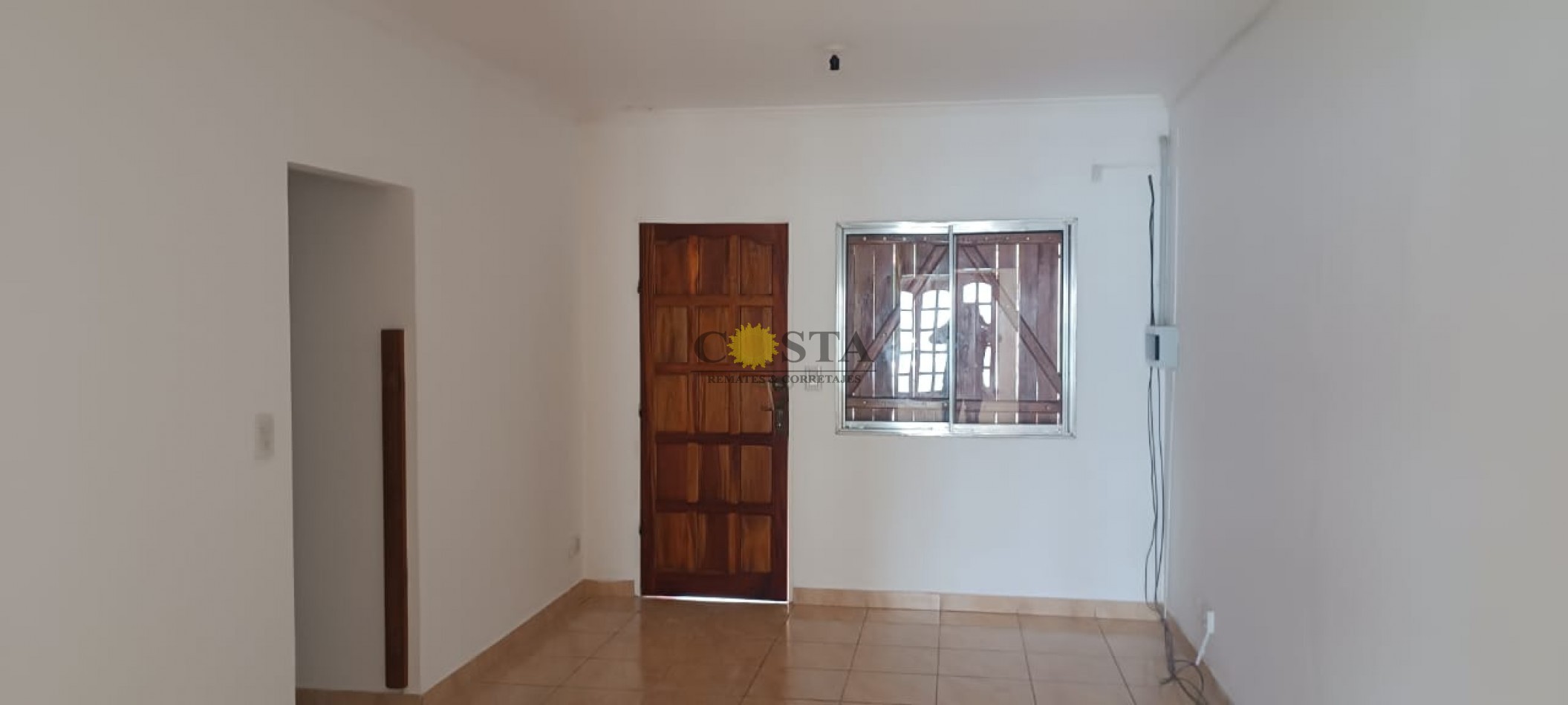 IMPECABLE CASA DE 3 DORMITORIOS C/COCHERA. BARRIO JUDICIAL. POSADAS. MISIONES