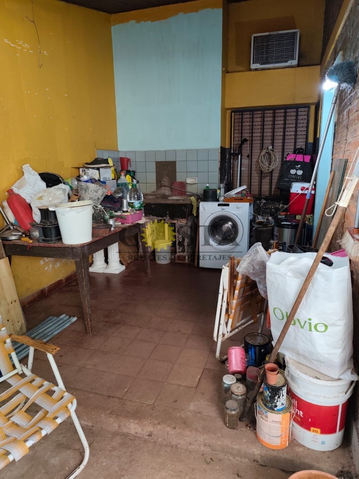 CASA DE 2 DORMITORIOS Y COCHERA A 250,00 MTS. DE COSTANERA. POSADAS. MISIONES