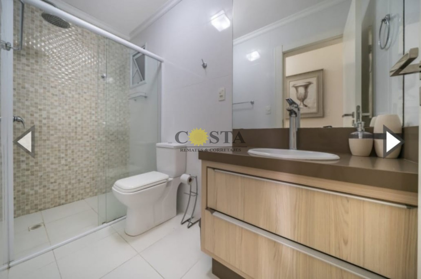 HERMOSO DEPARTAMENTO A 80 MTS. DEL MAR. BOMBAS. SANTA CATARINA. BRASIL