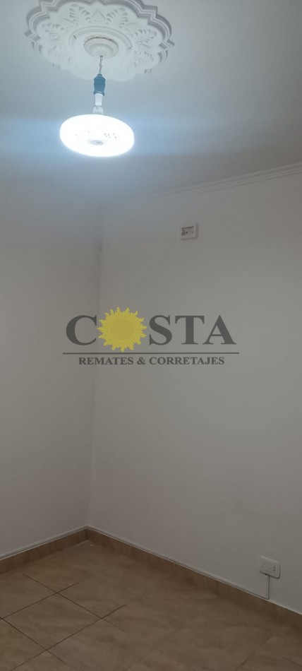 IMPECABLE CASA DE 3 DORMITORIOS C/COCHERA. BARRIO JUDICIAL. POSADAS. MISIONES