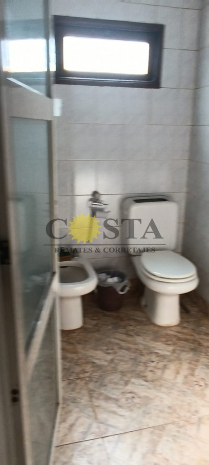  CHALET DE CATEGORIA EN AV. ALMIRANTE BROWN Y LAS HERAS. POSADAS, MISIONES