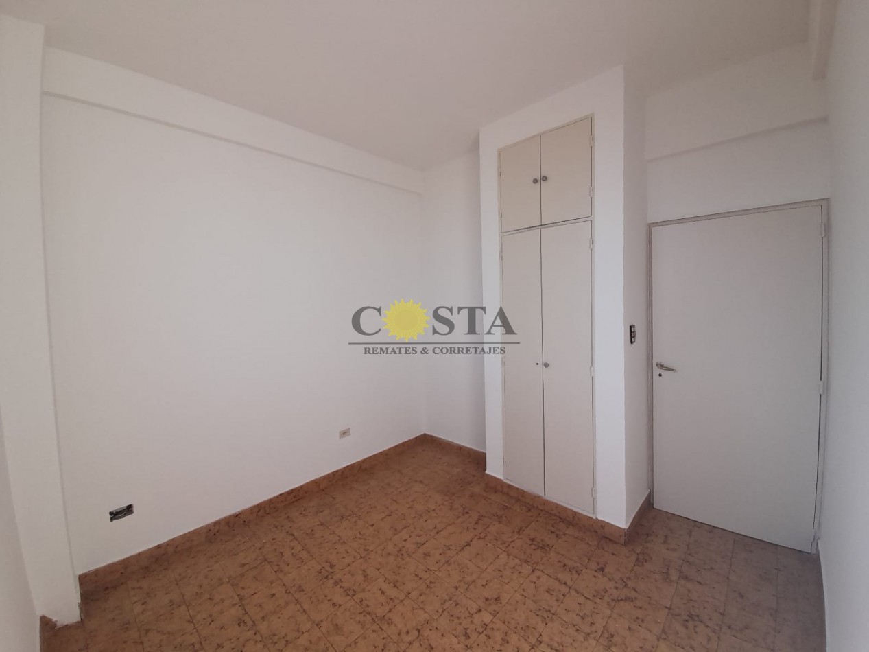 SEMIPISO MICROCENTRICO, S/BOLIVAR. VENTA. POSADAS, MISIONES.