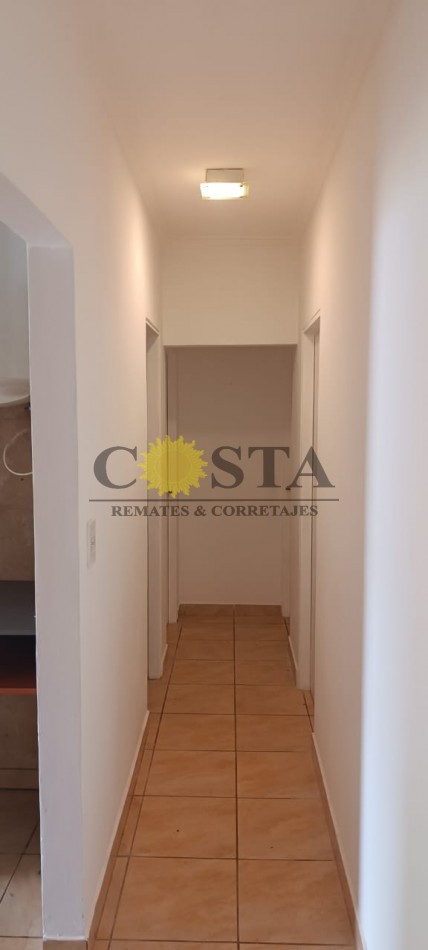 IMPECABLE CASA DE 3 DORMITORIOS C/COCHERA. BARRIO JUDICIAL. POSADAS. MISIONES