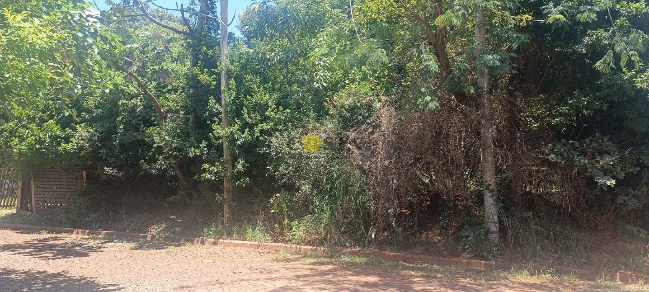 AMPLIO TERRENO C/ACCESO POR 2 CALLES EN B° AEROCLUB. VENTA. POSADAS. MISIONES