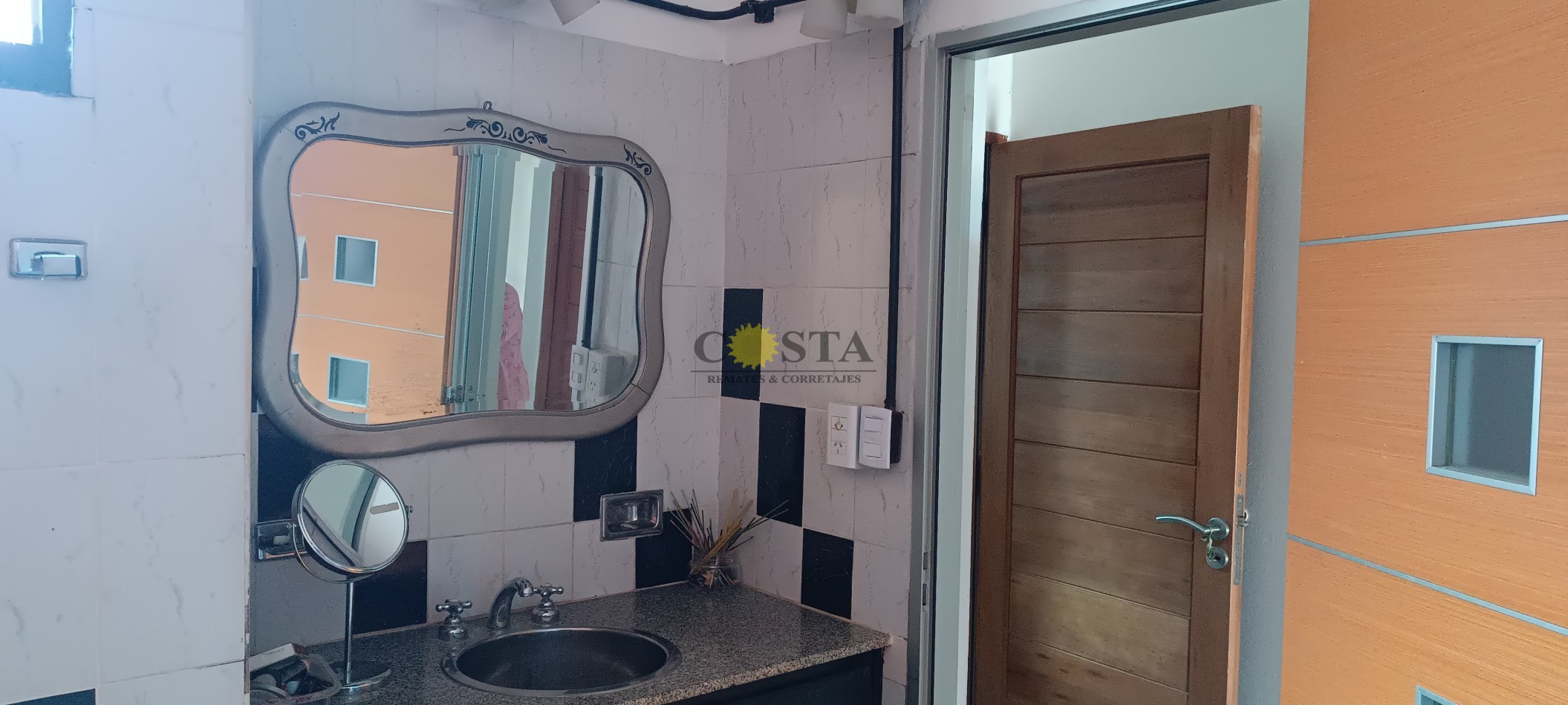 CASA DE 3 DORMITORIOS Z/AVILA Y ANTONIO LLAMAS. POSADAS. MISIONES. VENTA.