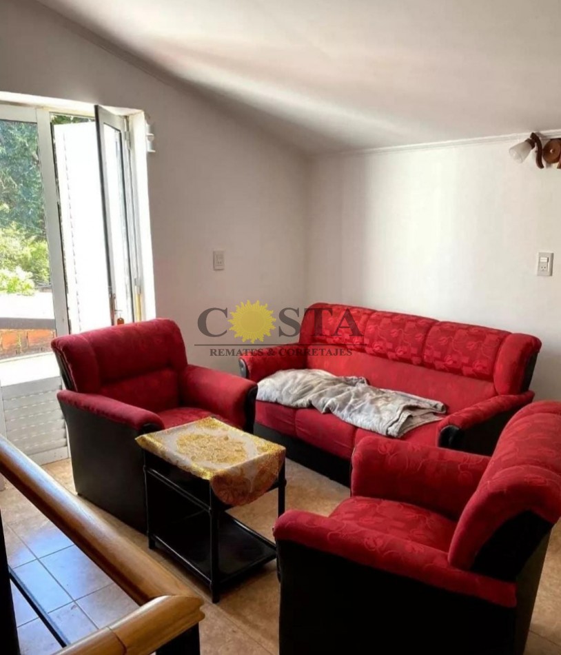 ATRACTIVO CHALET EN AV. LAS HERAS C/ AV. LOPEZ Y PLANES. POSADAS, MISIONES. VENTA