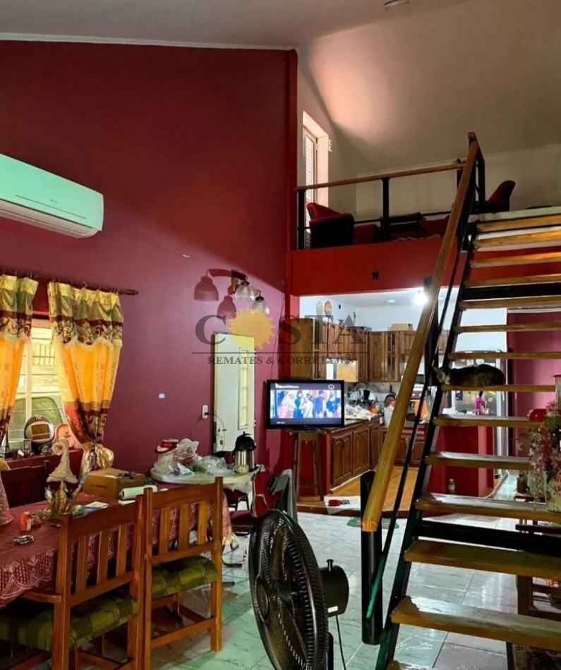 ATRACTIVO CHALET EN AV. LAS HERAS C/ AV. LOPEZ Y PLANES. POSADAS, MISIONES. VENTA