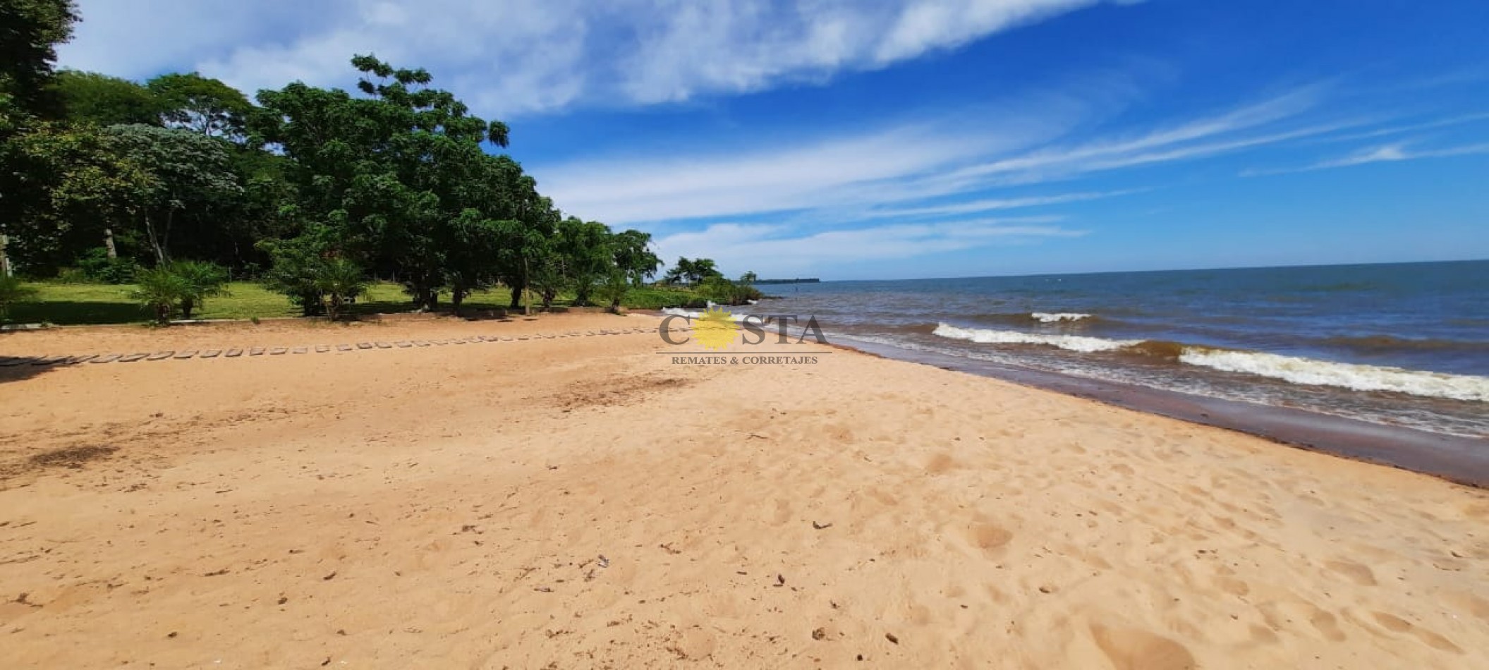 MAGNIFICA CASA A 50 MTS. DE PLAYA. VENTA. SANTA TECLA. ITUZAINGO. CORRIENTES