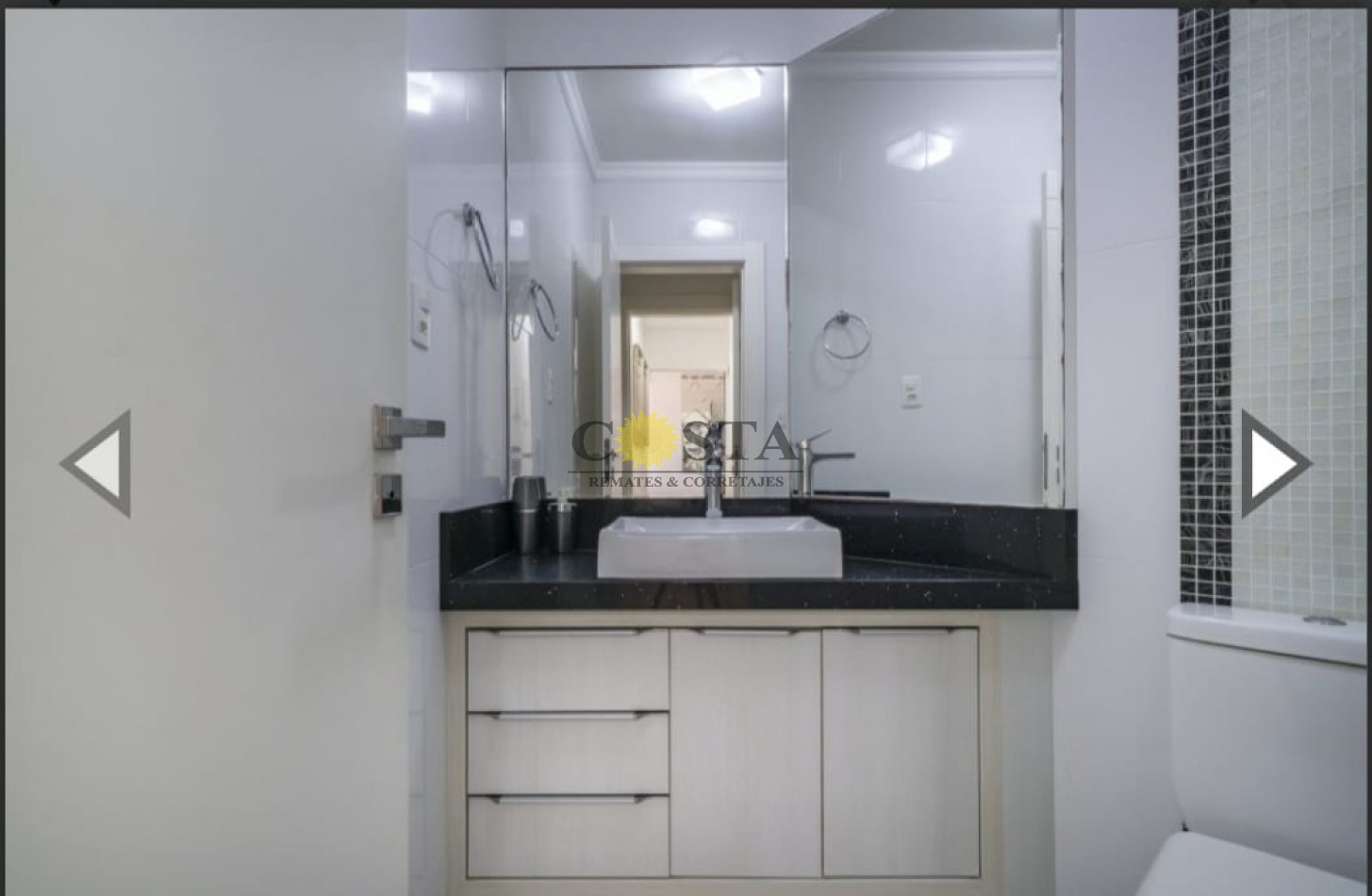 HERMOSO DEPARTAMENTO A 80 MTS. DEL MAR. BOMBAS. SANTA CATARINA. BRASIL