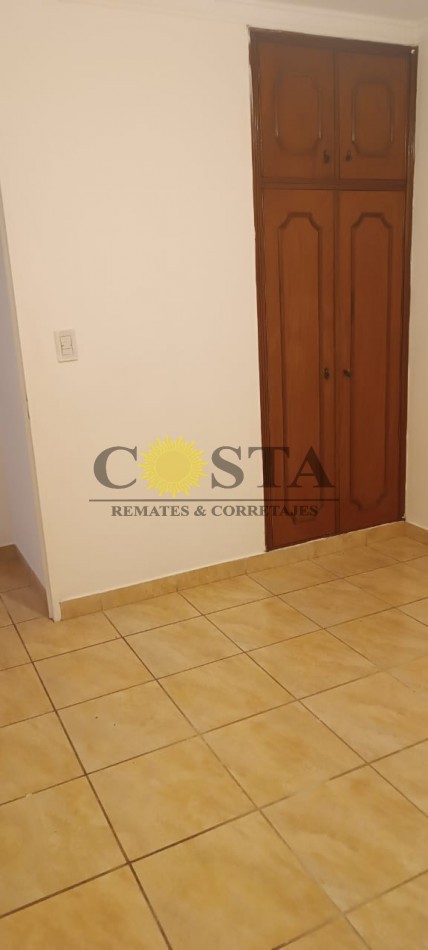 IMPECABLE CASA DE 3 DORMITORIOS C/COCHERA. BARRIO JUDICIAL. POSADAS. MISIONES