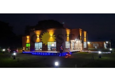 MAGNIFICA CASA A 50 MTS. DE PLAYA. VENTA. SANTA TECLA. ITUZAINGO. CORRIENTES